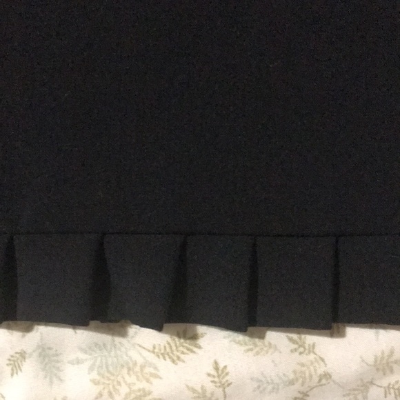 B. Moss Short Black Lined Dressy Skirt Pleated Hem size 6 - Picture 2 of 3